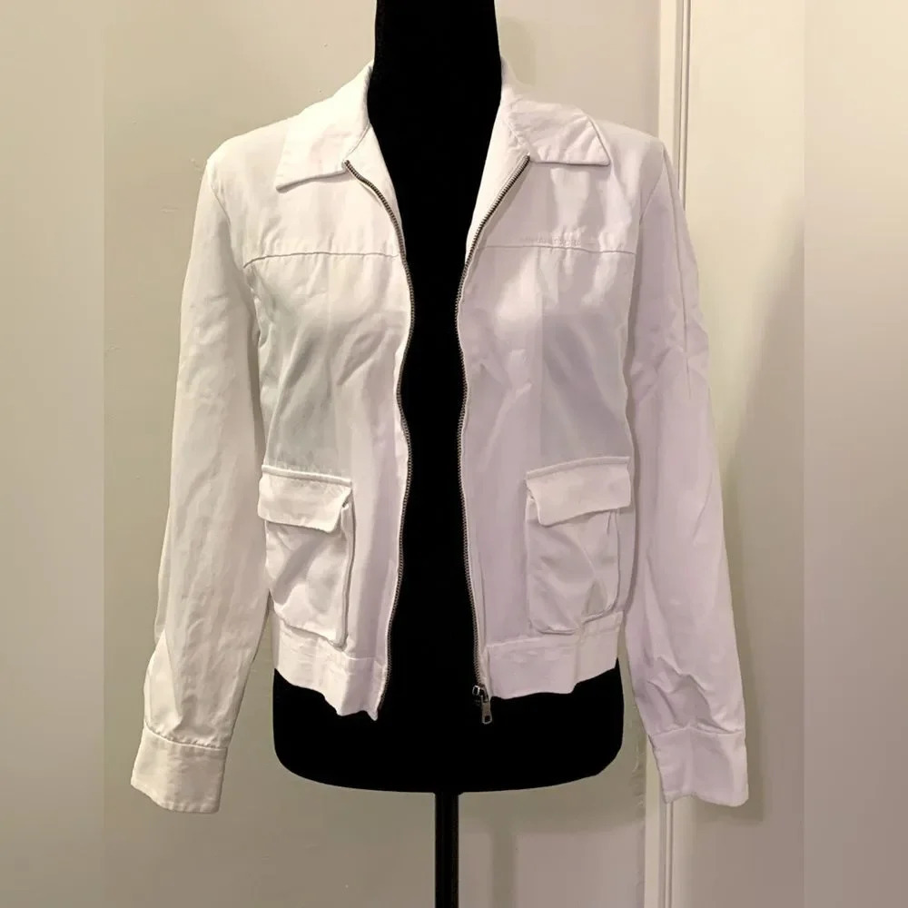 A/X ARMANI EXCHANGE Zip Up Logo Jacket‎ in White - Picture 3 of 11